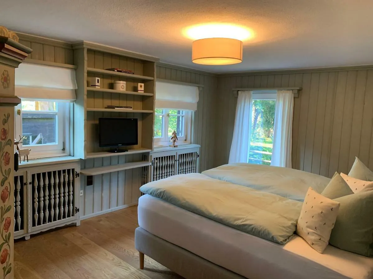 Traumhaftes Ferienhaus Direkt Am Tegernsee Rottach-Egern 0*,